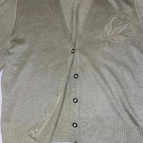 ๐ฅ6/$20 or 10/$40. Future Lady sweater - Picture 8 of 10